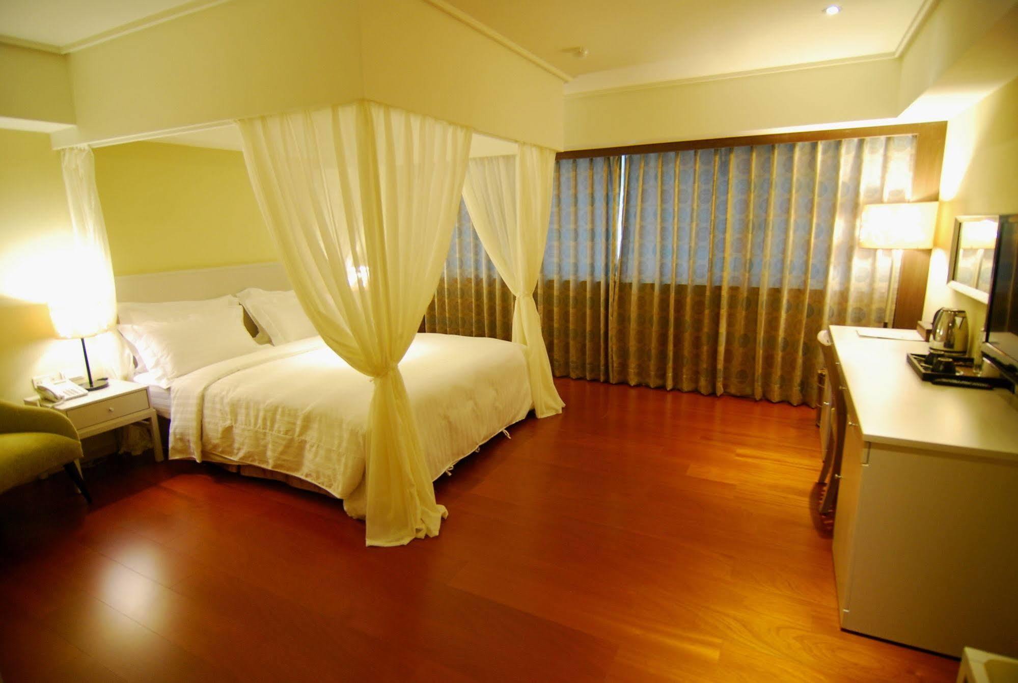 Taitung Bali Suites Hotel מראה חיצוני תמונה